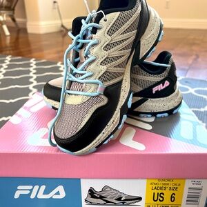 NWT Fila Quadrix
